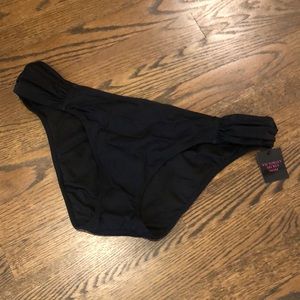 NWT Victoria’s Secret black bikini bottoms L